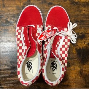 NWT!! Men’s size 13 Vans